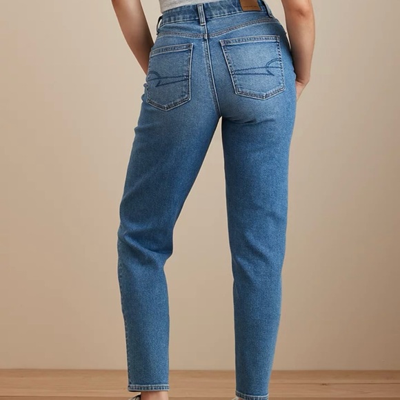 American Eagle outfitters Curvy Mom High Waist Stretch Jeans size 6 Short - Picture 7 of 7